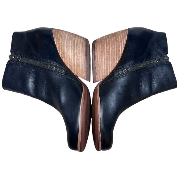 KORK-EASE Natalya Women's Size 7.5 Black Ankle Boots Soft Leather Zip Up Comfort - Picture 9 of 12